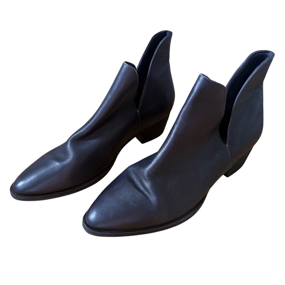 Free People‎ Huntley Navy Blue Leather V-Cut Ankle Boots Almond Toe Size 41